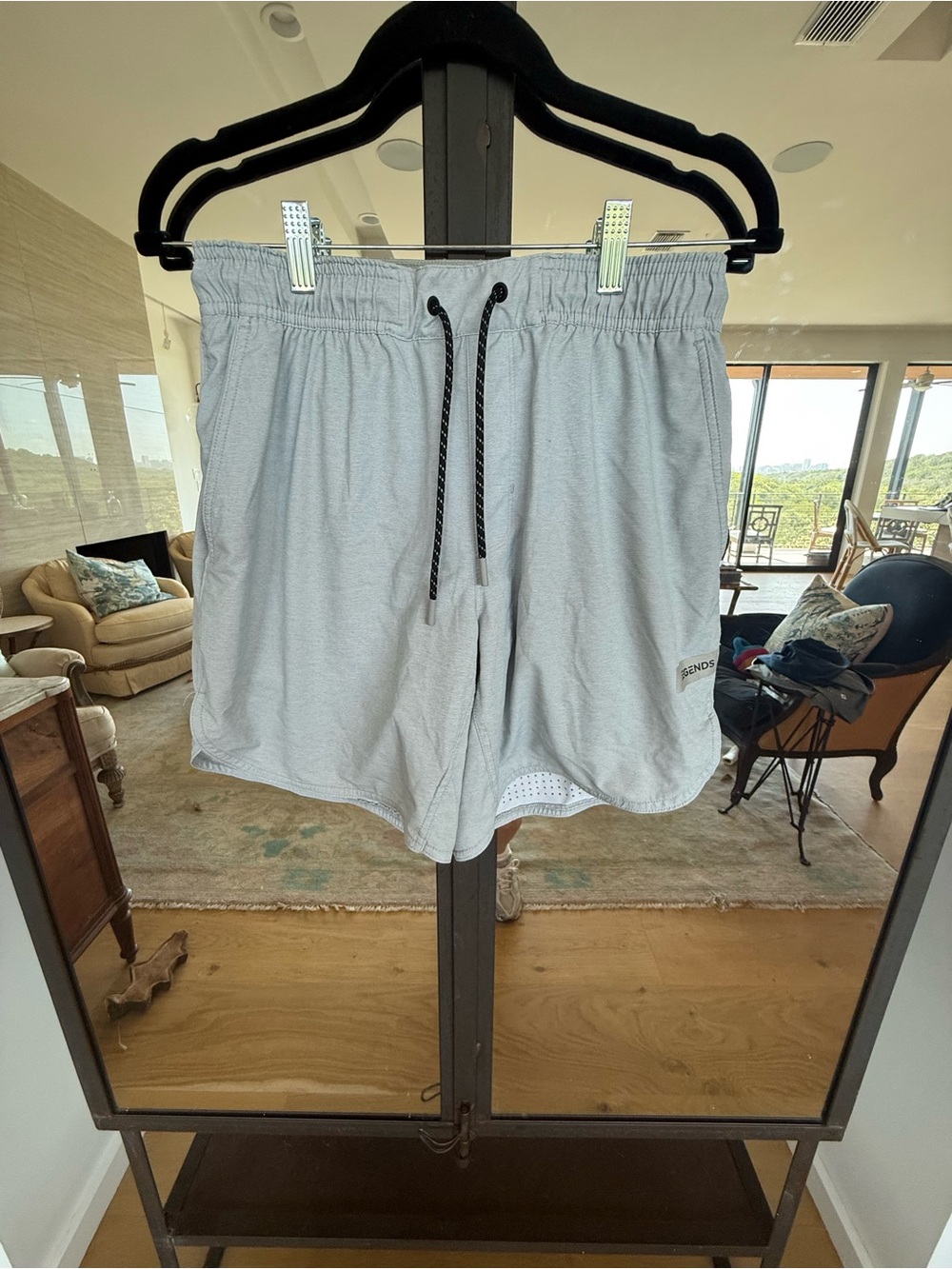 Men's Light Gray Athletic Drawstring Training Shorts